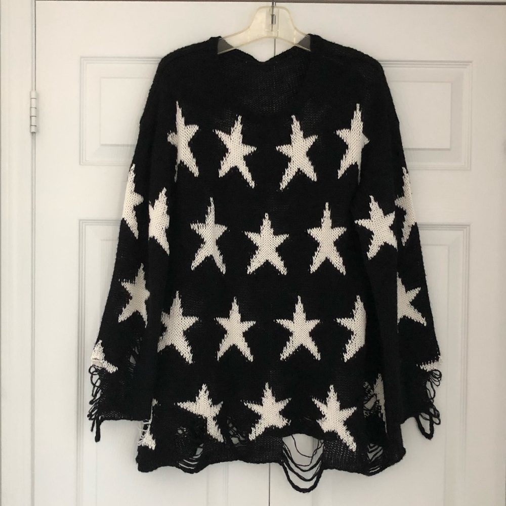 Wishlist Star print black & white tunic